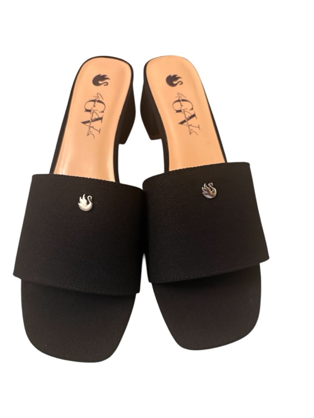 Gloria Vanderbilt Black Slide Mules with Silver Swan Accent